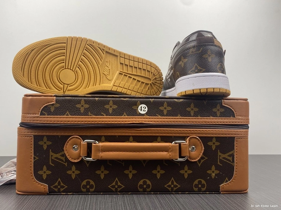 OWT X 1 MENS LWE AIR AQ0818-203 X JORDAN CUSTOMS 0316